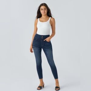 HALARA Flex Curvy High Waisted Decorative Button Multi Pocket Stretchy 7/8 Jeans